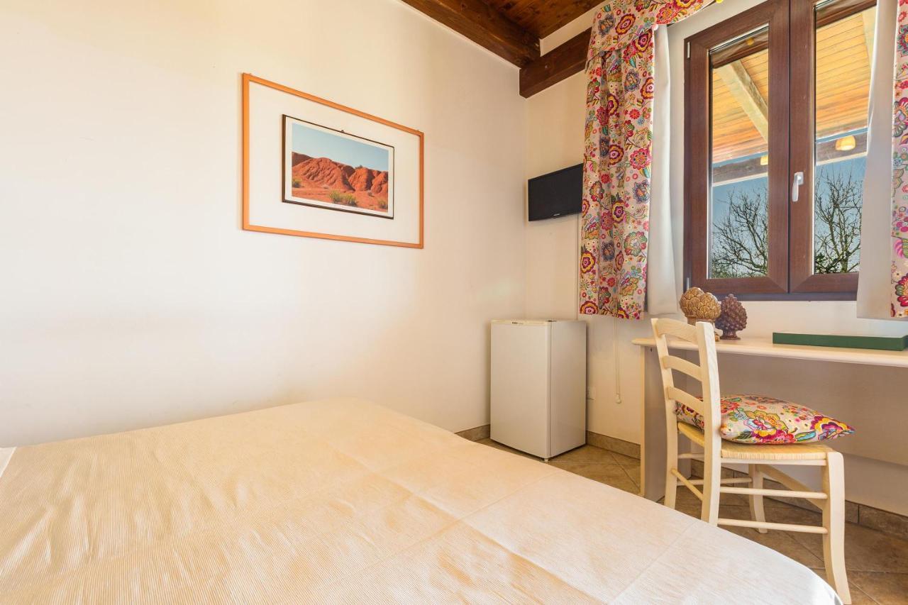 Tenuta Cavalieri Леверано Экстерьер фото