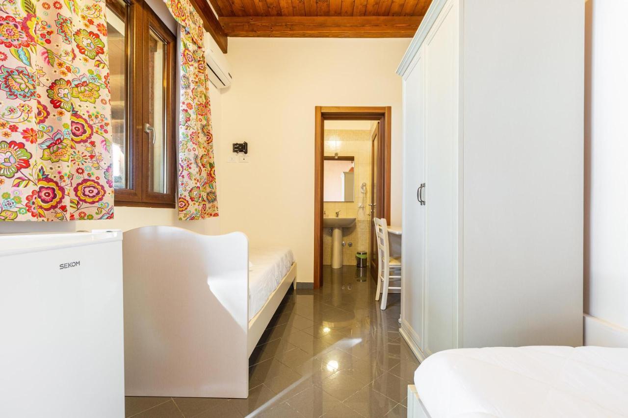 Tenuta Cavalieri Леверано Экстерьер фото